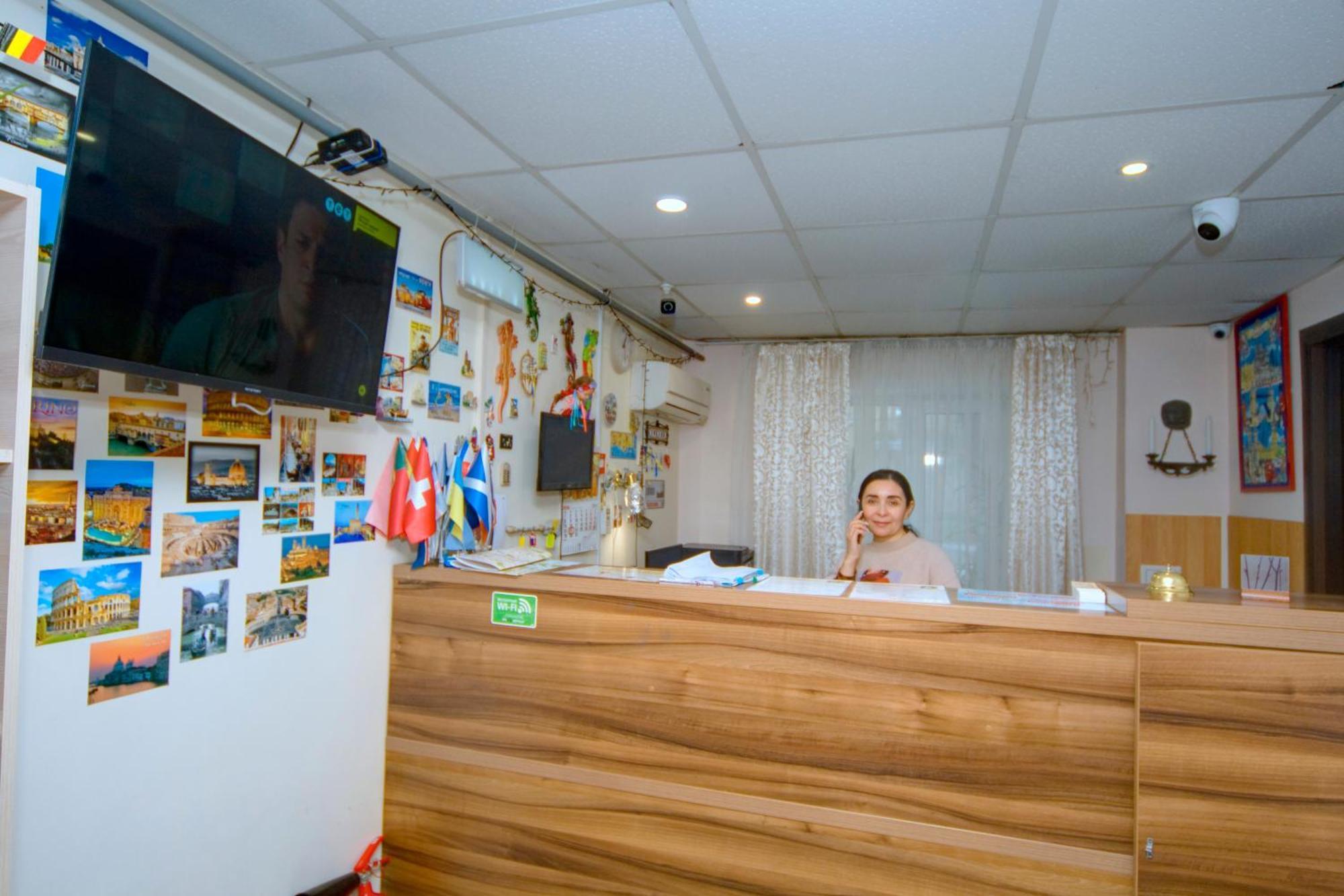 Hostel Podolski Plus Kiev Exterior foto
