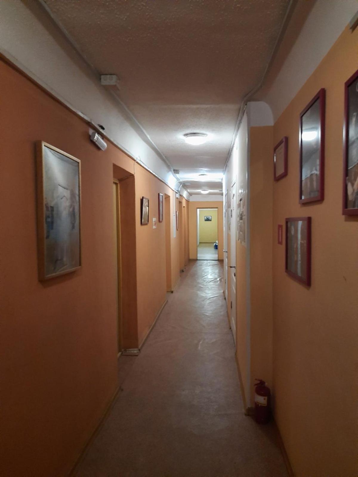 Hostel Podolski Plus Kiev Exterior foto