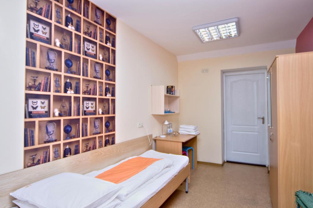 Hostel Podolski Plus Kiev Exterior foto