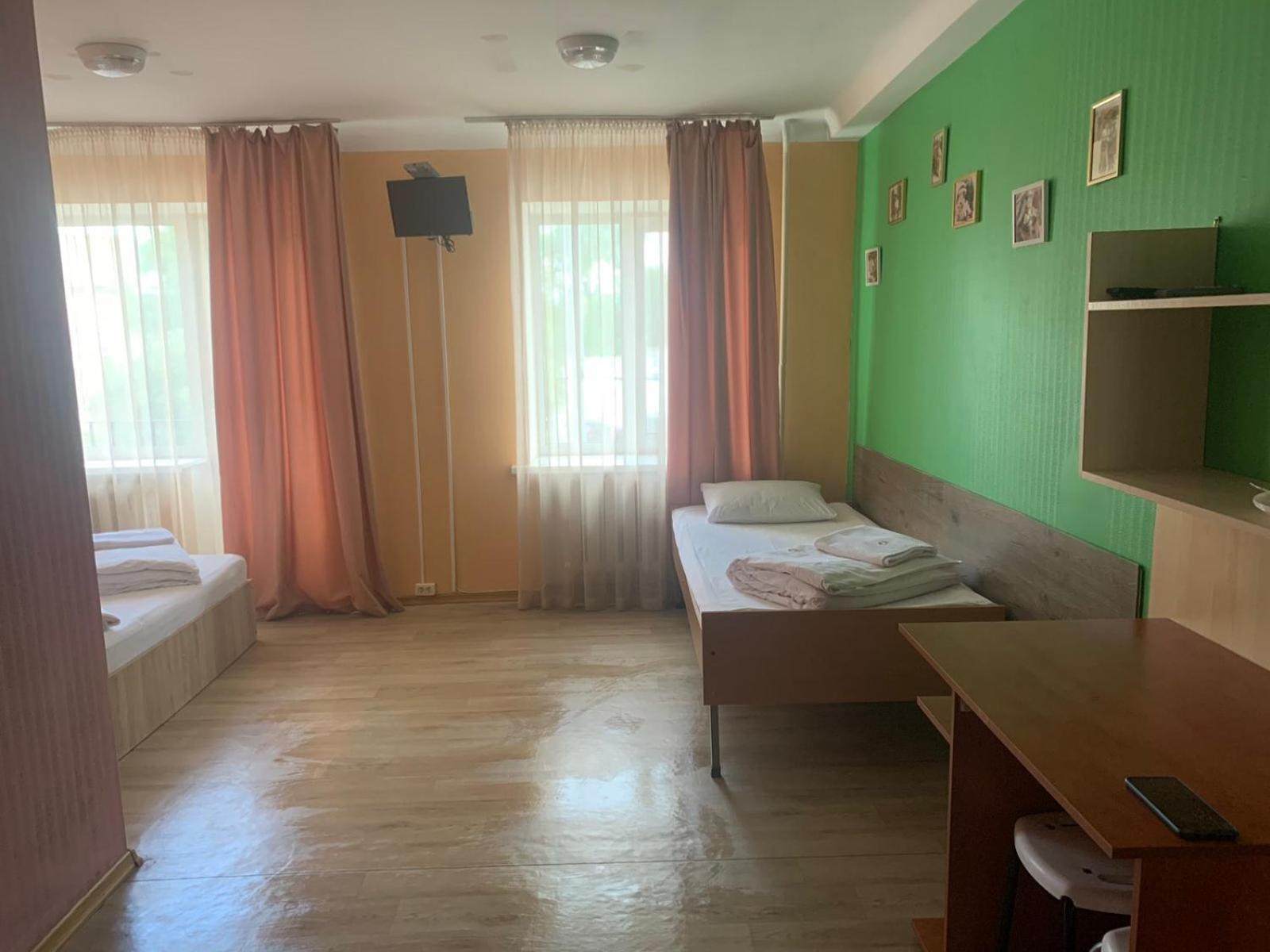 Hostel Podolski Plus Kiev Exterior foto